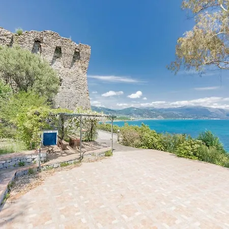 Apartment Torre Saracena *